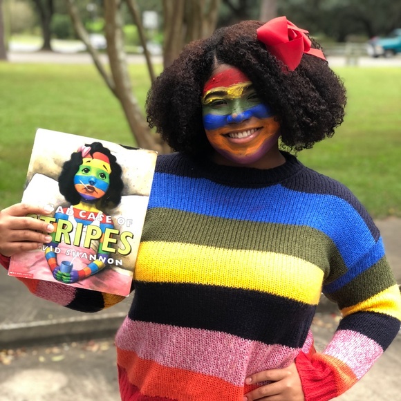 7 Multi Color Sweater . - Picture 1 of 3